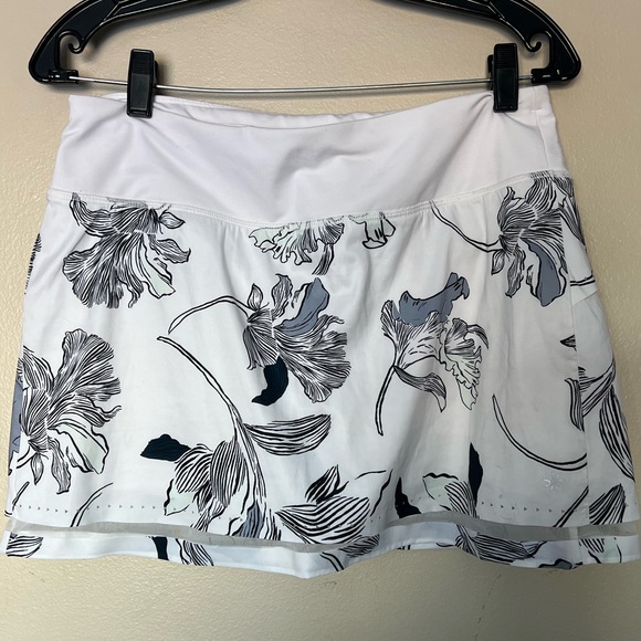 Athleta Pants - Athleta White Floral Active Skort